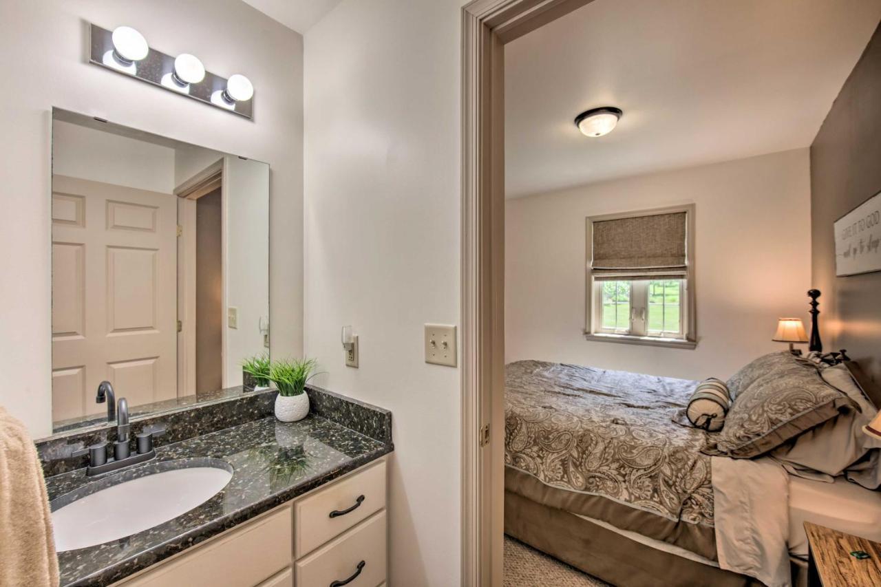 Cozy Garden Room In Welsh Mountain Suites! New Holland المظهر الخارجي الصورة