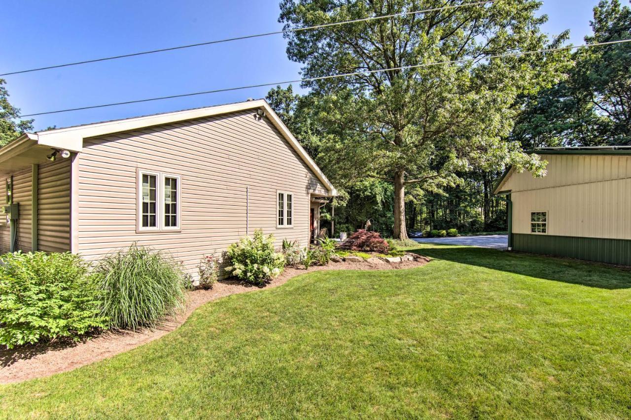 Cozy Garden Room In Welsh Mountain Suites! New Holland المظهر الخارجي الصورة