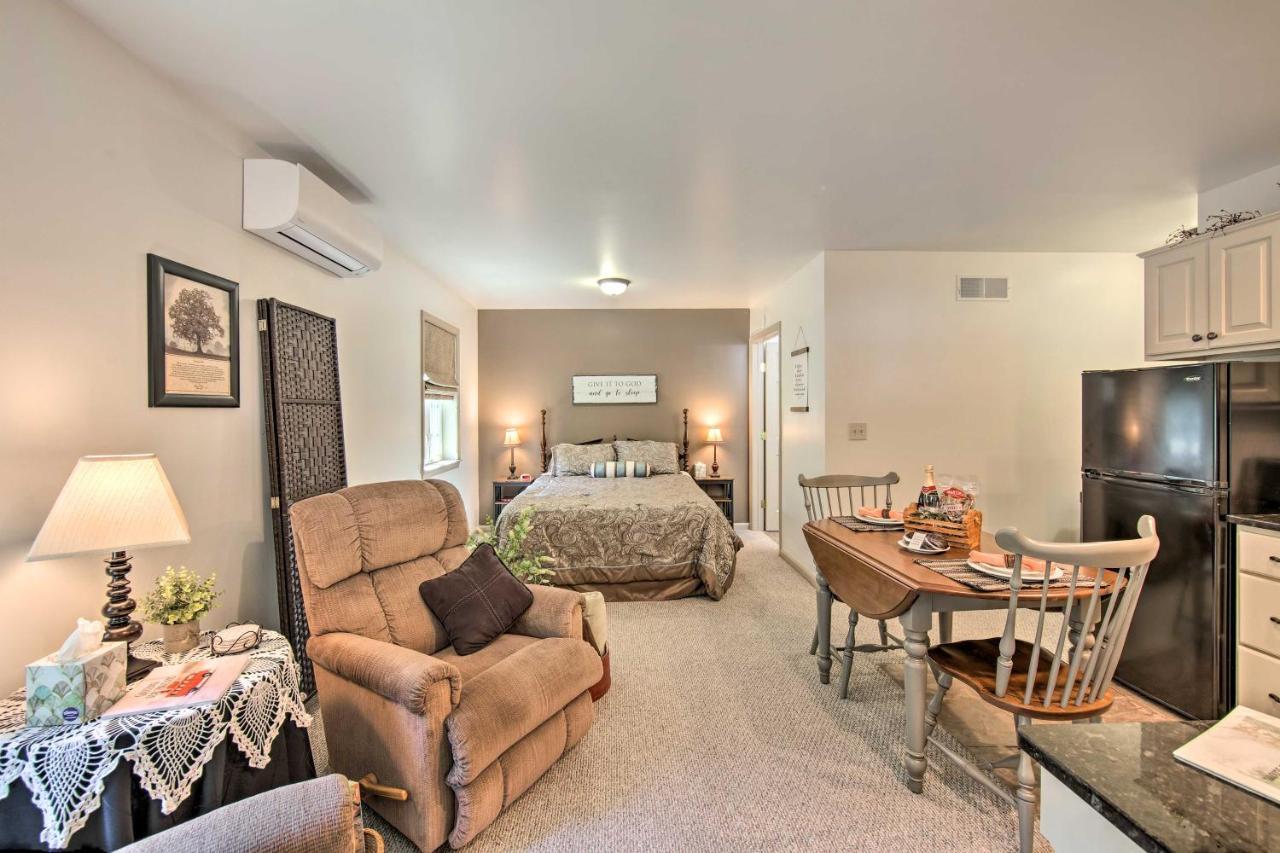 Cozy Garden Room In Welsh Mountain Suites! New Holland المظهر الخارجي الصورة