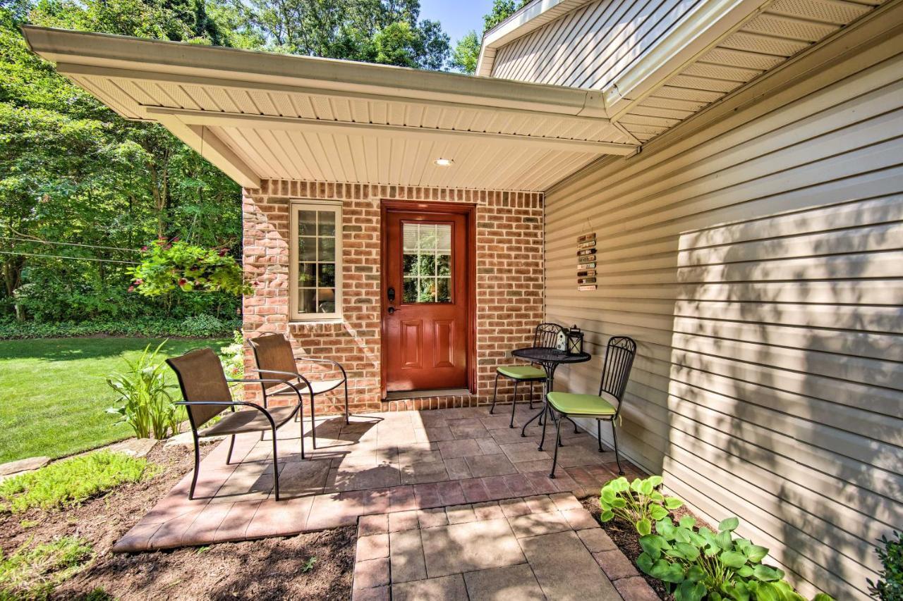 Cozy Garden Room In Welsh Mountain Suites! New Holland المظهر الخارجي الصورة